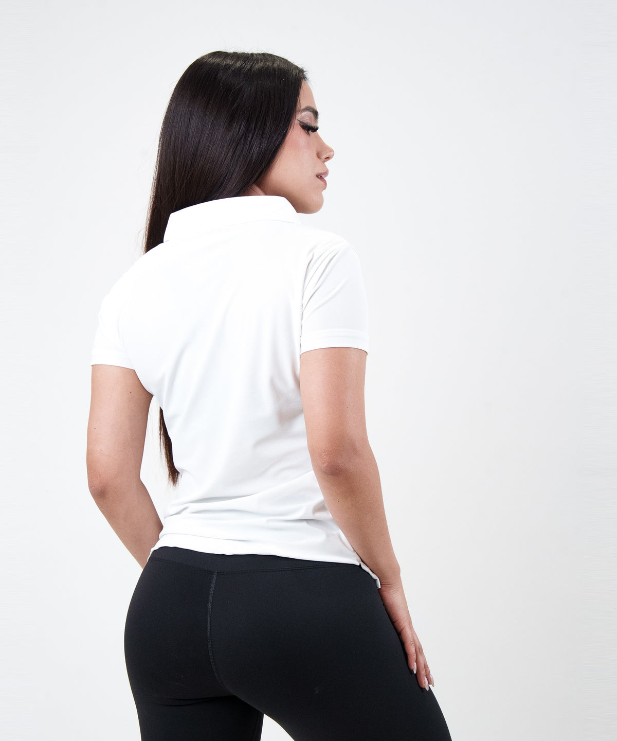 Polo Fly Mujer Blanca, vista de espalda