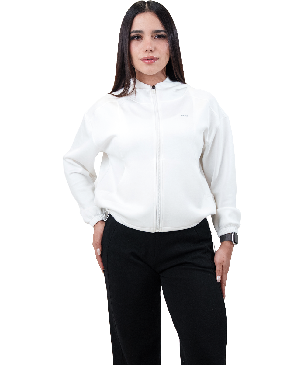 Cotton Jacket Mujer Blanca Fyze, con pants negro