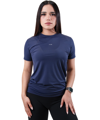 Playera Fly Fit Marino Fyze para mujer, vista de frente