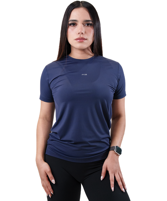 Playera Fly Fit Marino Fyze para mujer, vista de frente