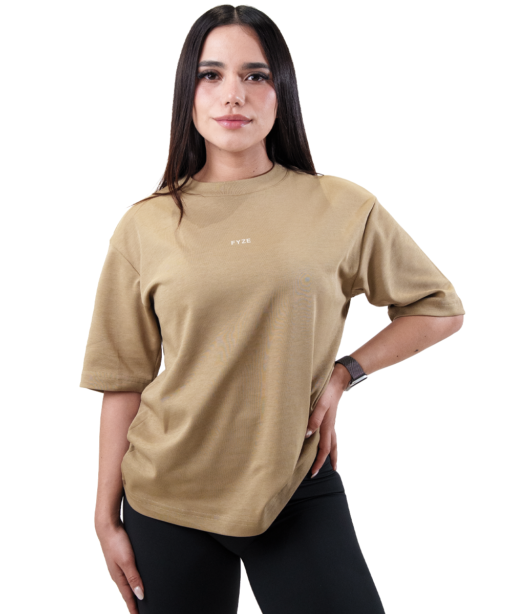Playera Boxy Beige Fyze para mujer, vista de frente