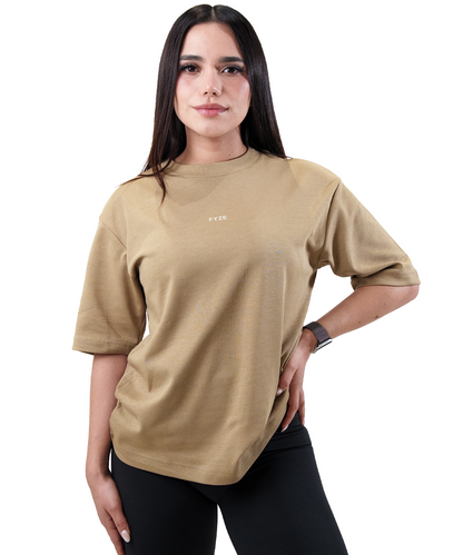 Playera Boxy Beige Fyze para mujer, vista de frente