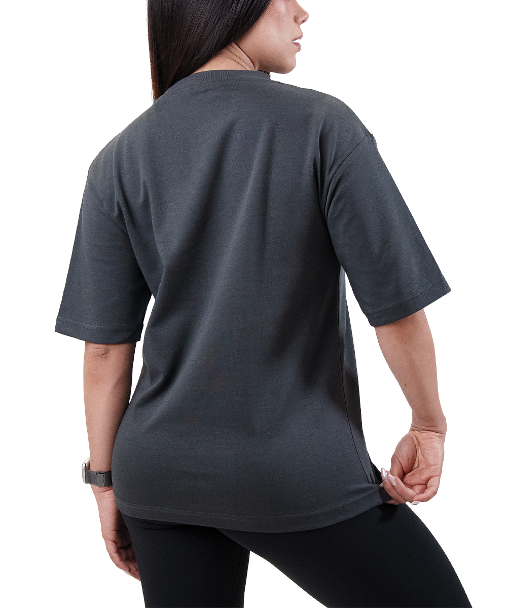 Playera Boxy Gris Oscuro Fyze para mujer, vista de espalda